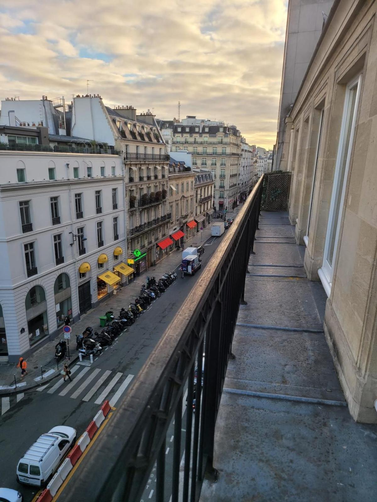 Luxueux Avec Balcon, Champs Elysees * Paris